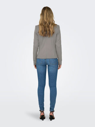 183082 Rock Ridge;12