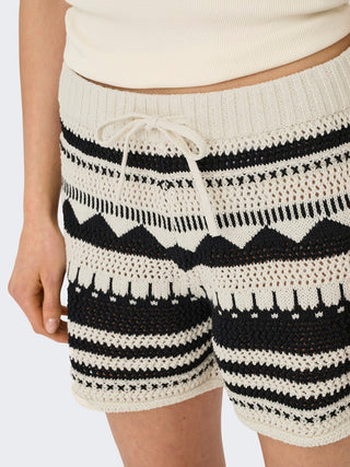 234755004 Ecru/Black;6