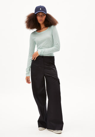 2386 polar green;36