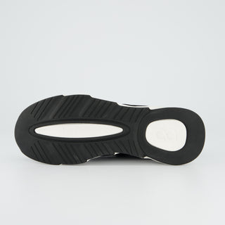 007 Black;18