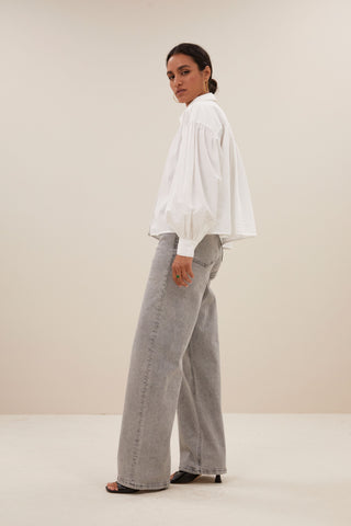 white 001;2
