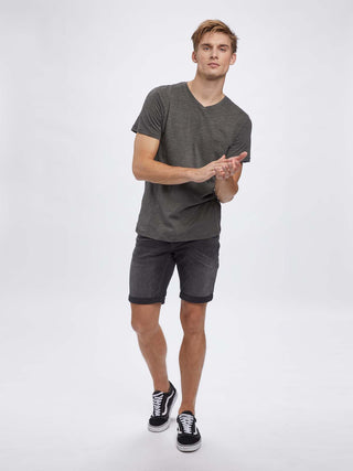 9999 Black;15