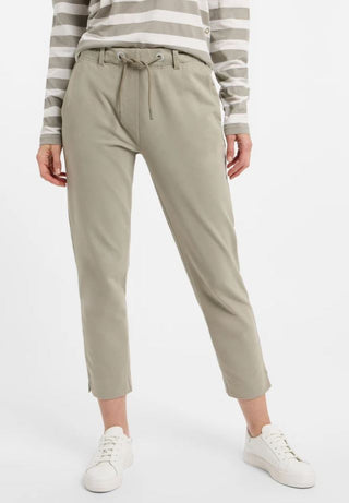 926 Pale Fern;1