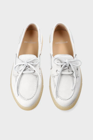 white;8