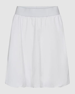 8220 Brilliant white;2