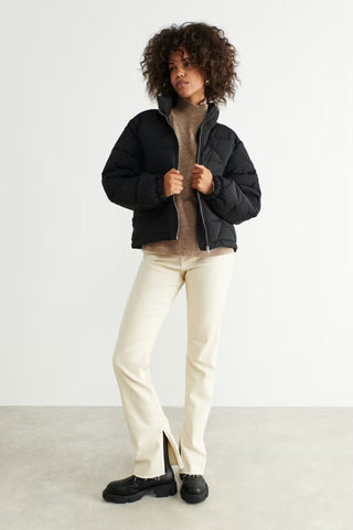 Black (9000);2