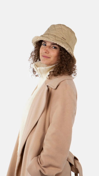 Beige light brown;6