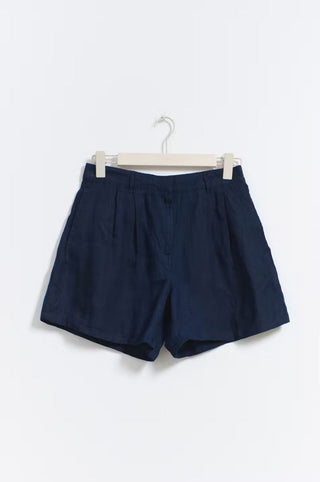 Navy;4