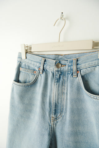 Pale Blue (5973);3