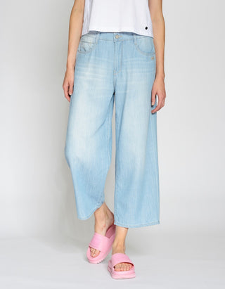 7405 crystal light blue;7