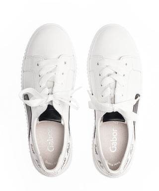 weiss;8