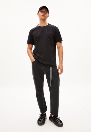 105 black;8