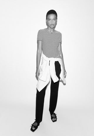 1143 black-white;12