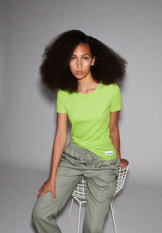 2677 super lime;18