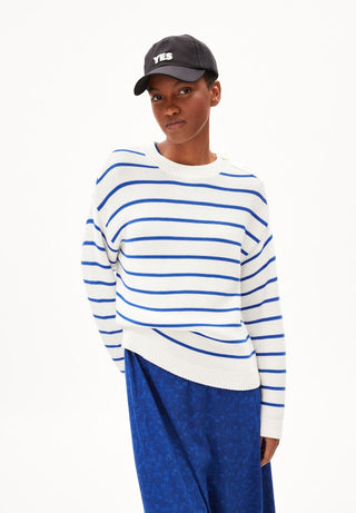 2862 off white-dynamo blue;11