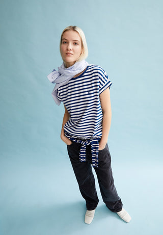 3083 white-lapis blue;28