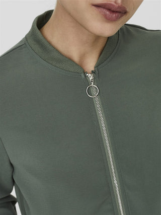 224196 Laurel Wreath;6