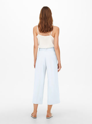 190858 Bright White;13
