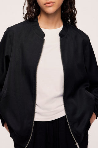 295042 Black Beauty;3