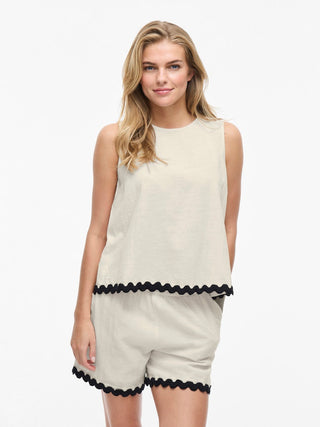 177853001 Birch/Black beauty;3
