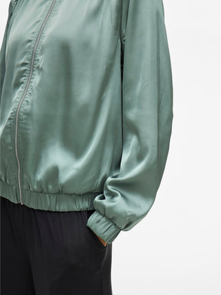 282215 Laurel Wreath;14