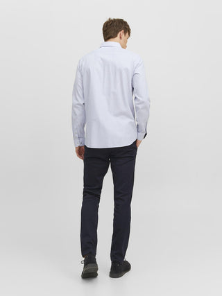 178074001 White/SLIM FIT;24
