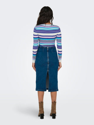 177922003 Cloud Dancer/Violet tulle;11