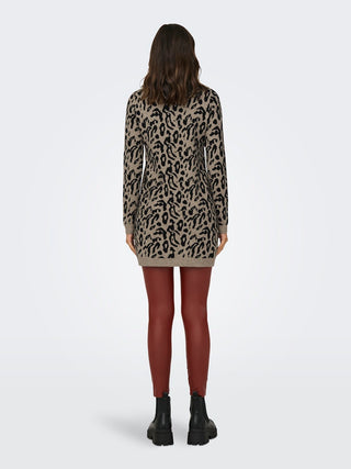 278396002 Fossil/Black Leo;4