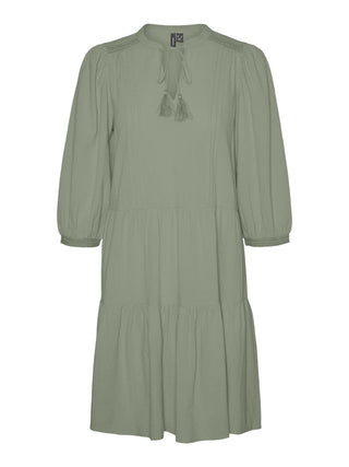 235915 Hedge Green;1