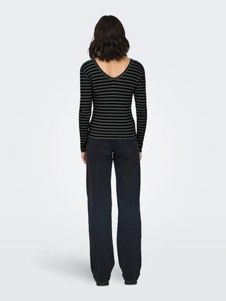 177911002 Black/Magnet;5