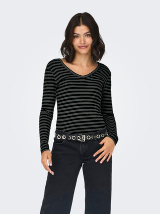 177911002 Black/Magnet;6