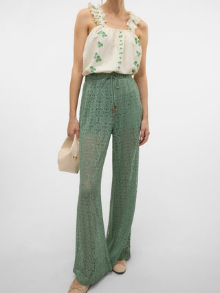 235915 Hedge Green;10