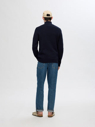 186839 Sky Captain;11