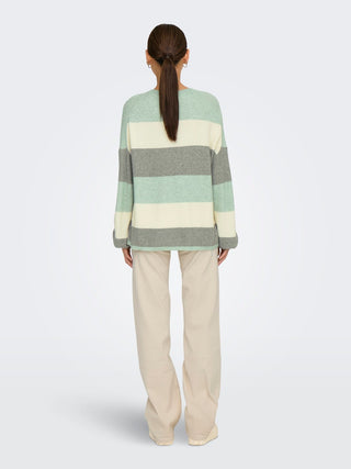 239775031 Silt Green/W. Whitecap Gr;27