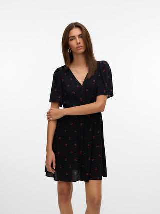 177868017 Black/Cherries;7