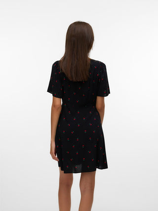 177868017 Black/Cherries;8