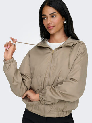 Bestseller / Damen-Jacke / ONLDOMINIQUE LIFE HOOD JACKET CC OT