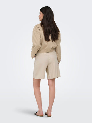 Bestseller / Damen-Short / ONLARIS LIFE BERMUDA SHORTS WVN CC