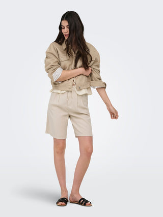 Bestseller / Damen-Short / ONLARIS LIFE BERMUDA SHORTS WVN CC