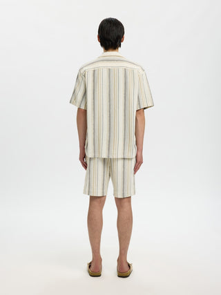 Bestseller / Herren-Hemd / SLHRLXCAL SS SHIRT RESORT