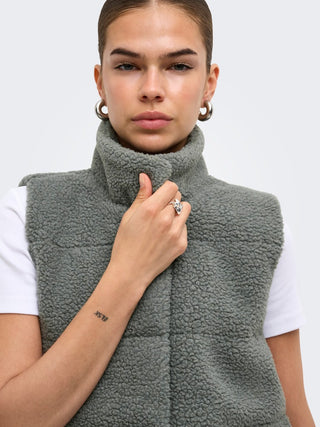 Bestseller / Damen-Jacke / ONLSANDRA TEDDY WAISTCOAT OTW NOOS