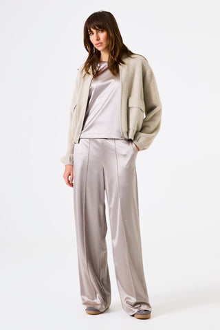 6238 feather grey;5