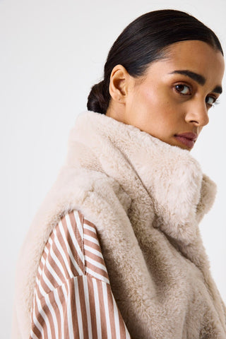 6737 soft ivory;2