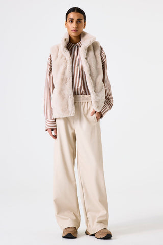 6737 soft ivory;6