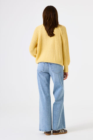 5801 mellow yellow;4