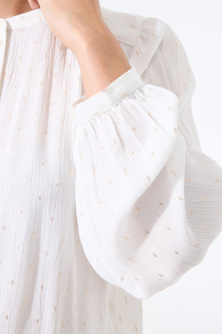 53 off white;2