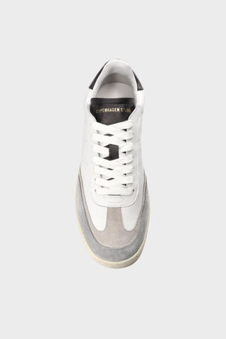 white/black;2