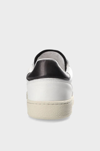 white/black;4