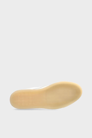 white/cream;9