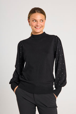 Black;4
